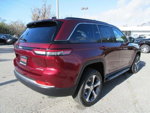 New 2026 Jeep Grand Cherokee Limited RWD image 7