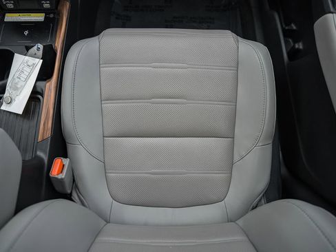 Certified 2022 Honda CR-V Touring image 34