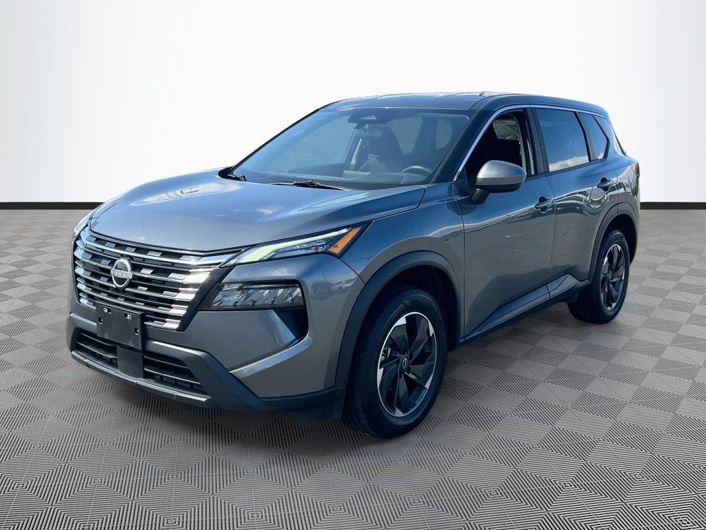 Used 2025 Nissan Rogue SV AWD/4WD image 3