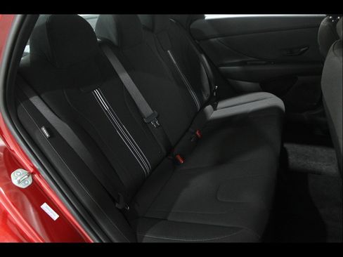 Certified 2025 Hyundai Elantra Sport FWD image 15