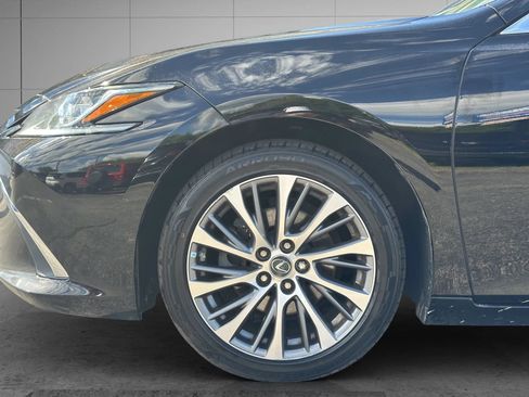 Used 2019 Lexus ES 350 w/ Premium Package FWD image 20