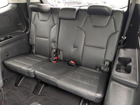 Certified 2024 Kia Telluride EX w/ EX Captain's Chair Package AWD/4WD image 17