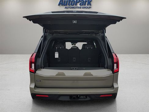 New 2026 Ford Expedition Tremor image 9