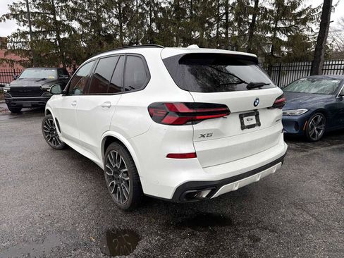 Certified 2024 BMW X5 xDrive40i w/ M Sport Package image 5