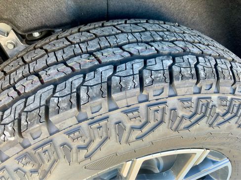 New 2026 GMC Acadia AT4 w/ LPO, Floor Liner Package image 19