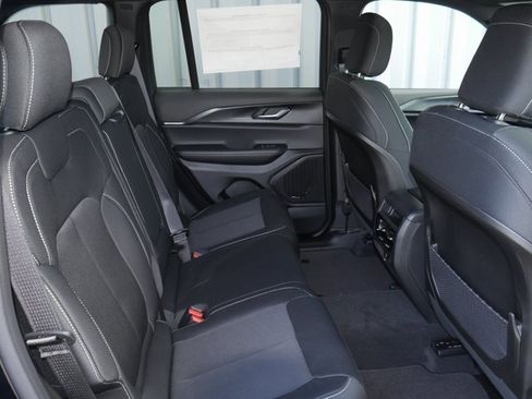 New 2025 Jeep Grand Cherokee Laredo X w/ Luxury Tech Group I image 26