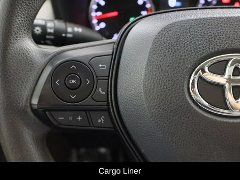 Used 2019 Toyota RAV4 XLE w/ Convenience Package AWD/4WD image 8