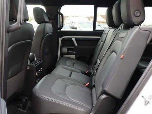 Used 2023 Land Rover Defender 130 X-Dynamic SE image 48