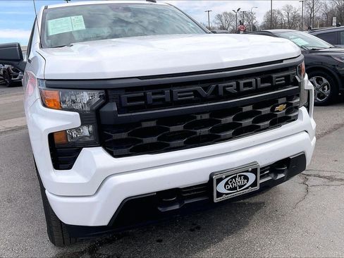 Used 2025 Chevrolet Silverado 1500 Custom image 28