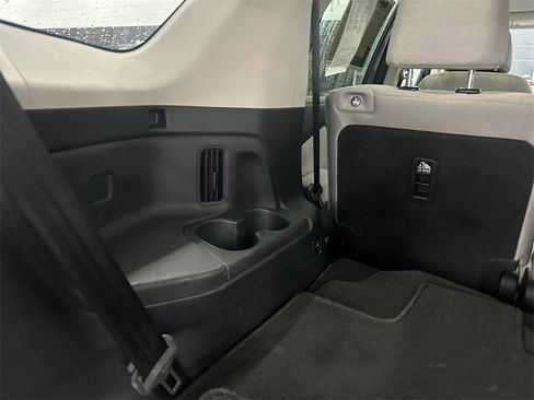 Used 2023 Honda Pilot LX image 25