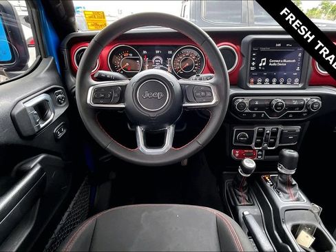 Used 2023 Jeep Wrangler Unlimited Rubicon AWD/4WD image 8