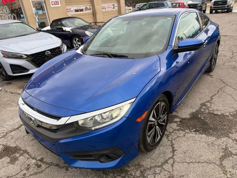 Used 2018 Honda Civic EX-T image 2