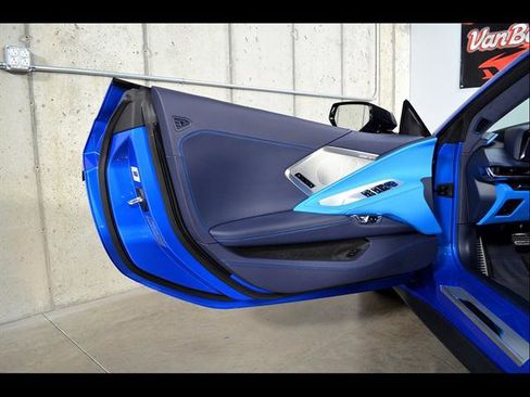 Used 2024 Chevrolet Corvette Stingray Premium Conv w/ Z51 Performance Package RWD image 11