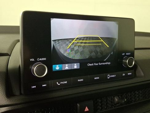Used 2023 Honda CR-V EX image 4