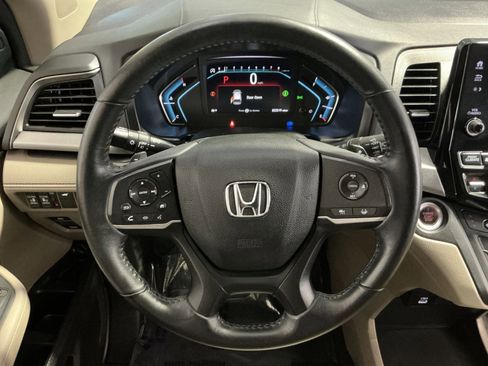 Used 2023 Honda Odyssey EX-L image 17