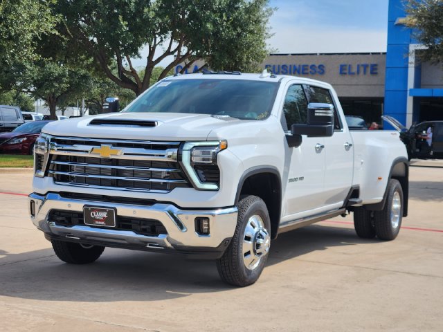 New 2026 Chevrolet Silverado 3500 LTZ w/ LTZ Plus Package AWD/4WD image 12