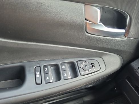 Certified 2023 Hyundai Santa Fe SE FWD image 19