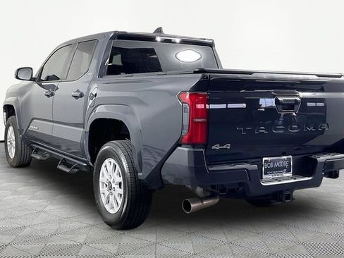 Used 2025 Toyota Tacoma SR5 AWD/4WD image 4