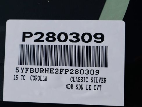 Used 2015 Toyota Corolla LE FWD image 7