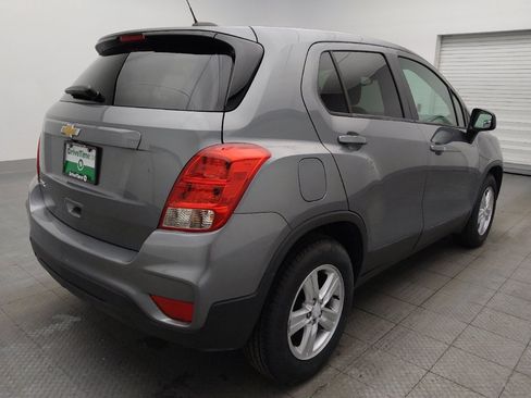 Used 2020 Chevrolet Trax LS w/ Tint and Cruise Package FWD image 9