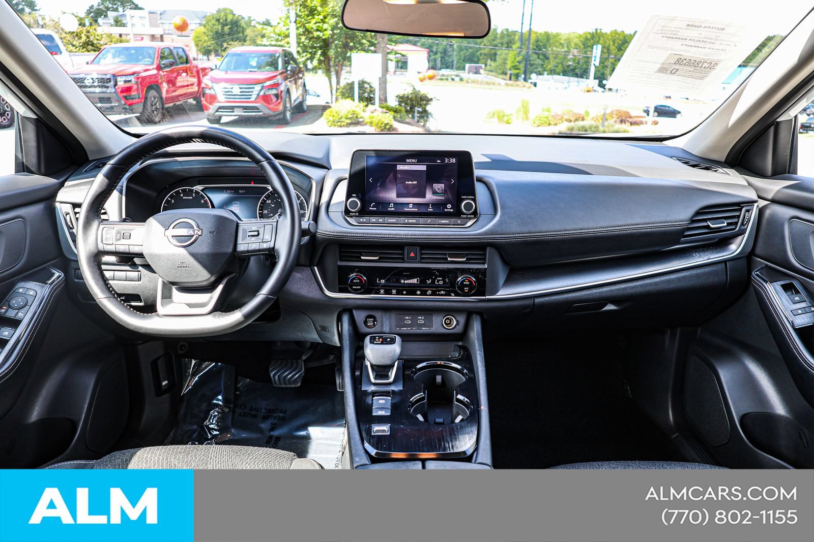 Used 2025 Nissan Rogue SV FWD image 22
