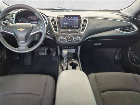 Used 2024 Chevrolet Malibu LS FWD image 17