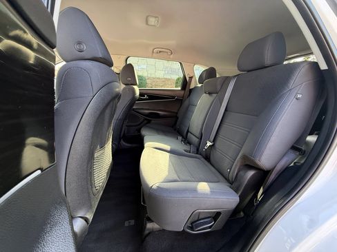 Used 2020 Kia Sorento FWD V6 image 16