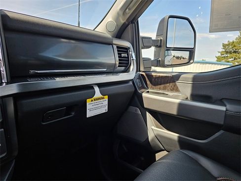 New 2025 Ford F350 Lariat w/ Lariat Ultimate Package image 27