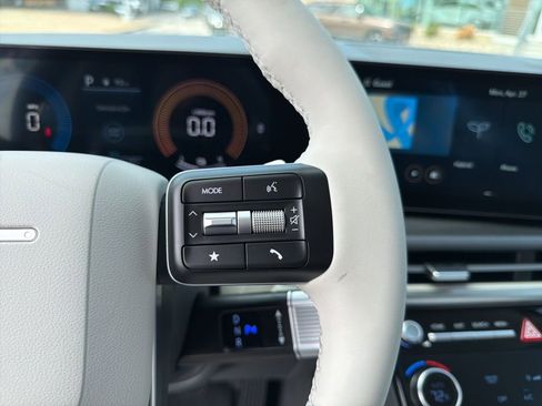 New 2026 Hyundai Santa Fe SE FWD image 23