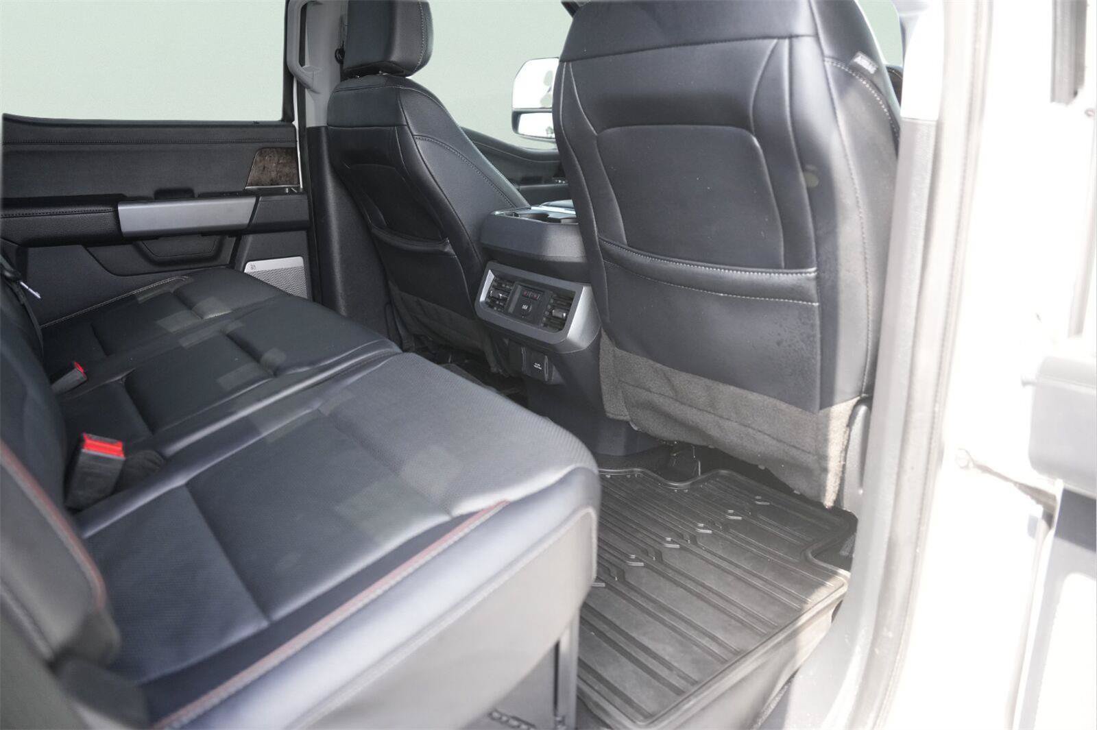 Used 2023 Ford F450 Lariat w/ Camper Package AWD/4WD image 15