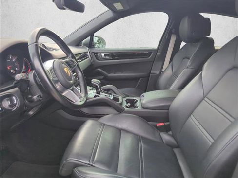 Used 2022 Porsche Cayenne Platinum Edition AWD/4WD image 13