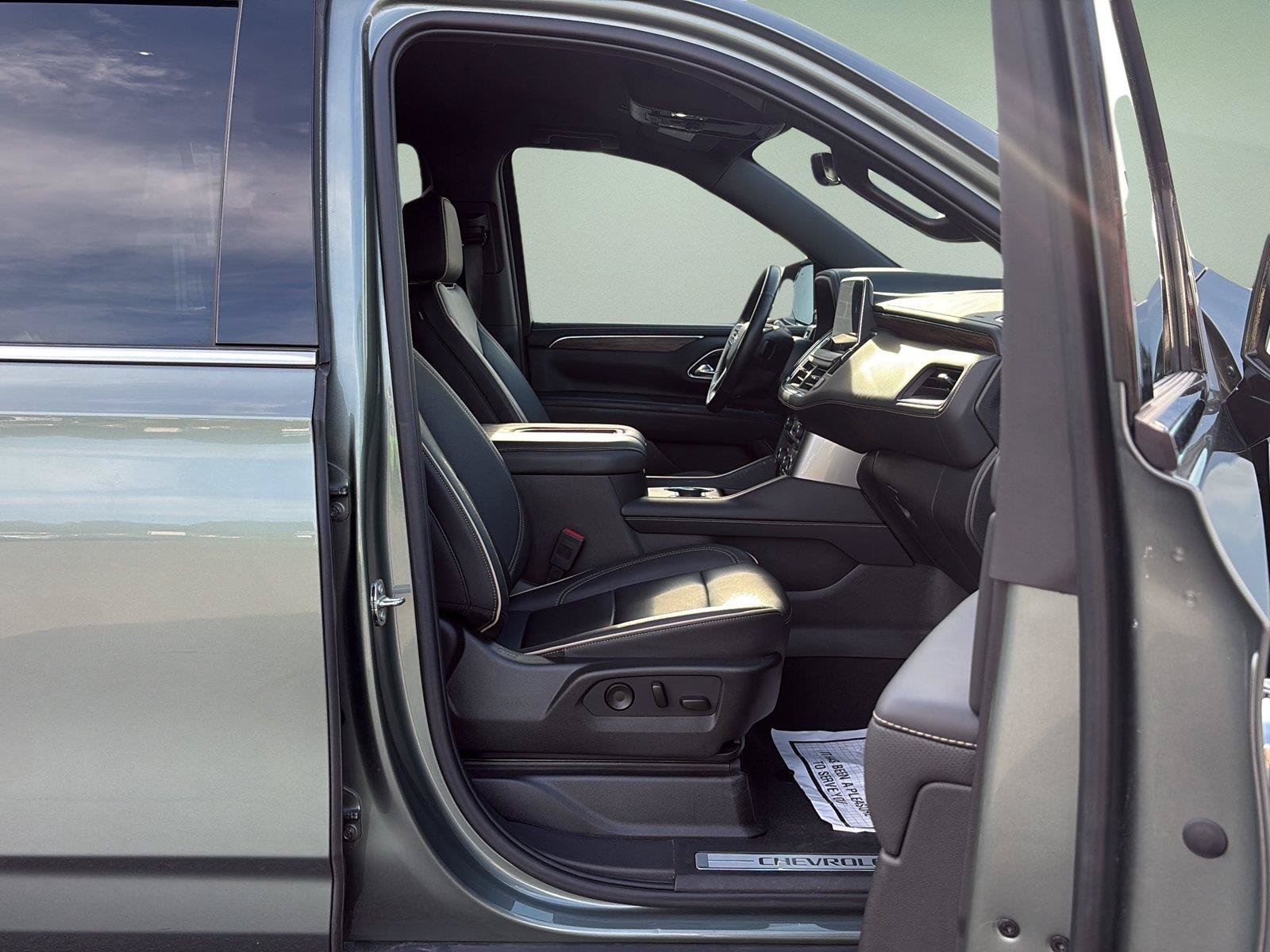 Certified 2023 Chevrolet Tahoe Premier AWD/4WD image 13