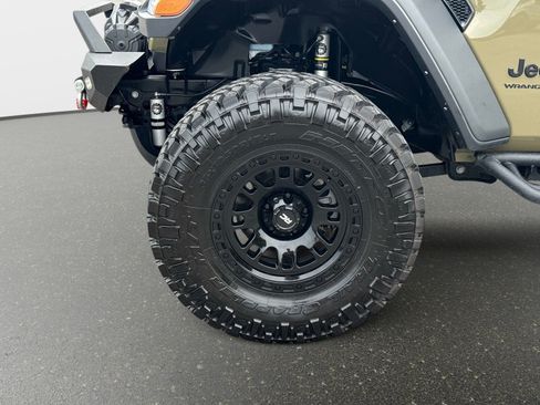 Certified 2025 Jeep Wrangler Unlimited Sport AWD/4WD image 12