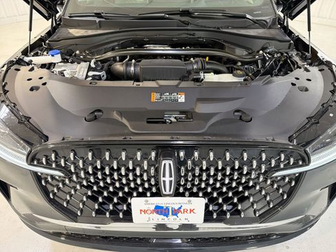 New 2025 Lincoln Aviator Black Label image 32