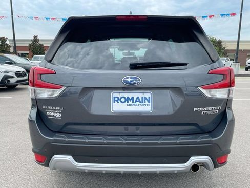 Certified 2023 Subaru Forester Touring AWD/4WD image 4