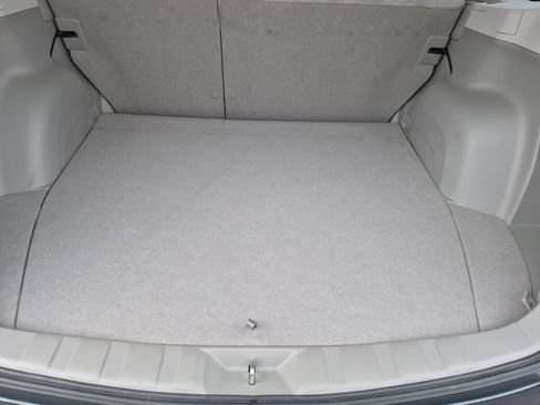 Used 2010 Subaru Forester 2.5X Premium AWD/4WD image 36