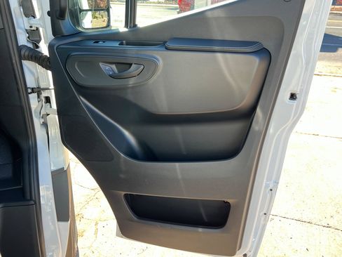 New 2026 Mercedes-Benz Sprinter 2500 image 17