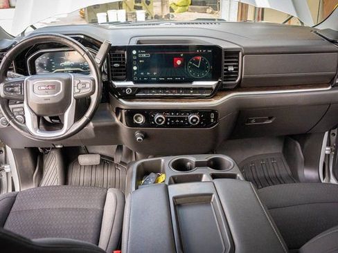 Used 2022 GMC Sierra 1500 SLE image 31