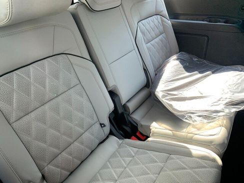 New 2026 Lincoln Navigator Black Label AWD/4WD image 21