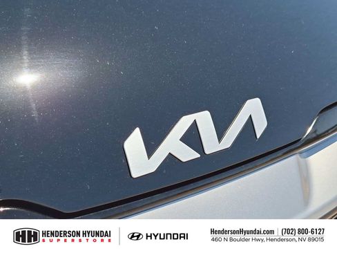 Used 2025 Kia Sportage EX w/ Premium Package FWD image 11