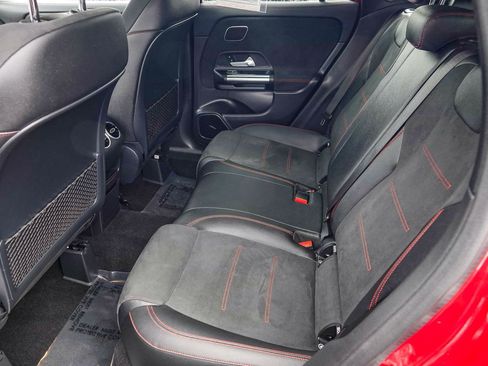 Certified 2021 Mercedes-Benz GLA 250 image 18