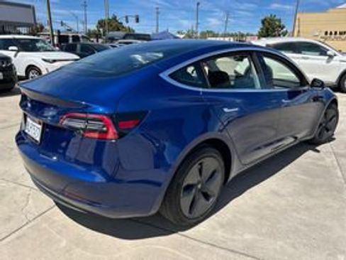 Used 2019 Tesla Model 3 Mid Range RWD image 5