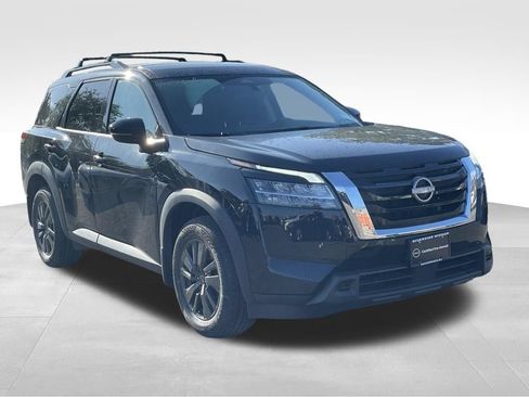 Certified 2023 Nissan Pathfinder SV AWD/4WD image 3