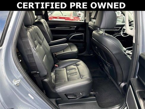 Used 2023 Kia Telluride S image 9