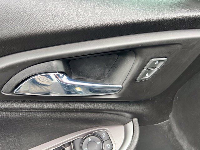 Used 2020 Chevrolet Malibu RS FWD image 26
