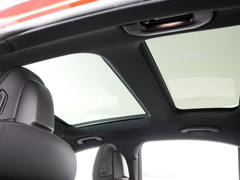 Certified 2023 Mercedes-Benz C 300 4MATIC Sedan image 17