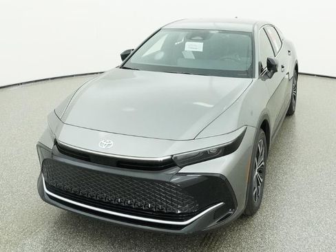 New 2026 Toyota Crown XLE AWD/4WD image 16