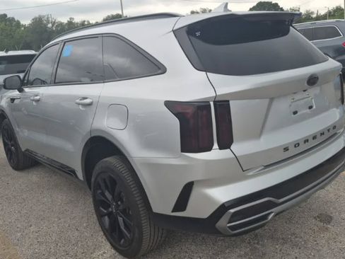 Used 2021 Kia Sorento SX AWD/4WD image 2