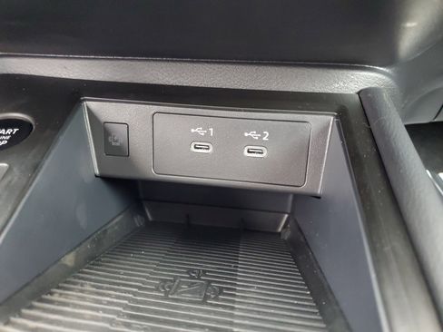 New 2026 Nissan Kicks SR image 30