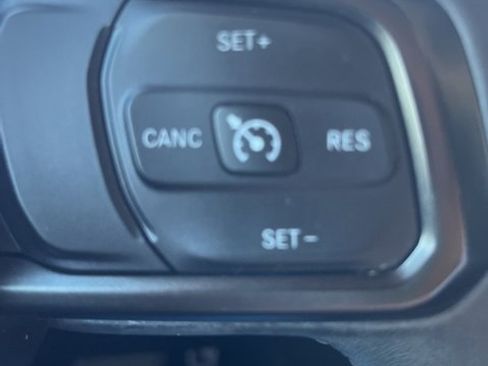 Used 2018 Jeep Wrangler Unlimited Sport S image 17